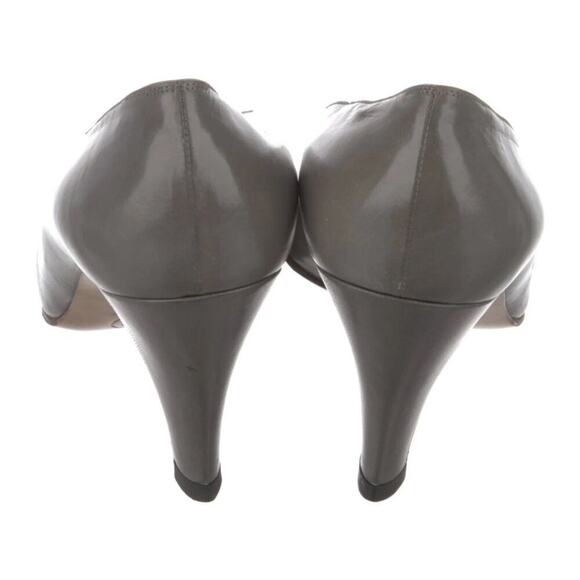 Chanel Vintage Interlocking CC Logo Leather Pumps by Lagerfeld Gray Grey 37.5 - Picture 3 of 13